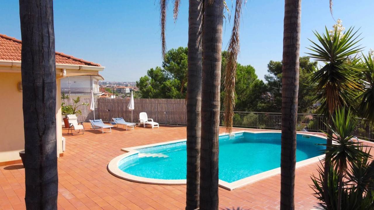 Holiday Flower Villa Panoramica Sul Golfo Di Catania Мистербианко Екстериор снимка