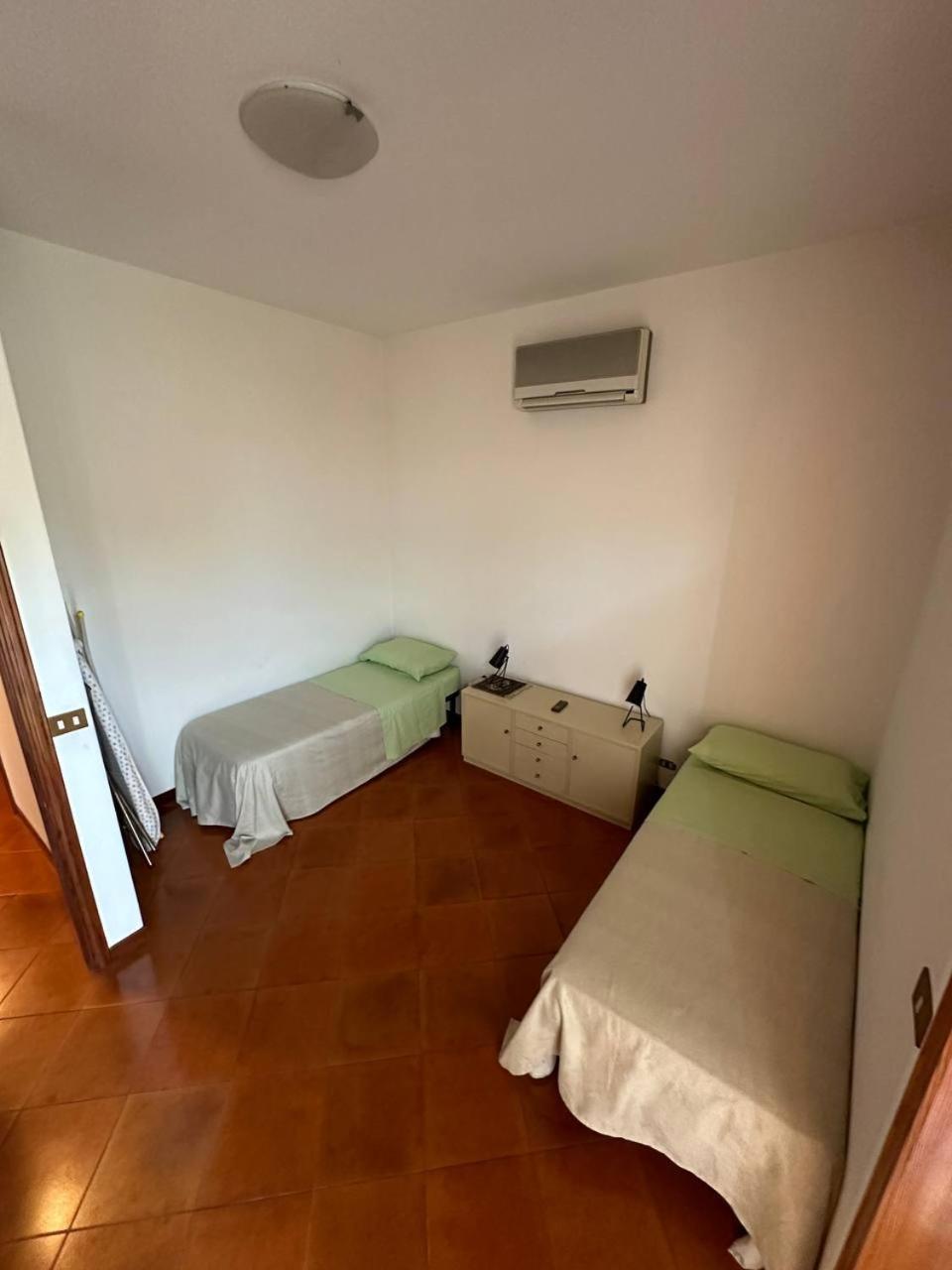 Holiday Flower Villa Panoramica Sul Golfo Di Catania Мистербианко Екстериор снимка