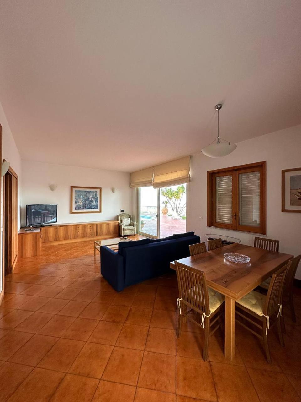 Holiday Flower Villa Panoramica Sul Golfo Di Catania Мистербианко Екстериор снимка